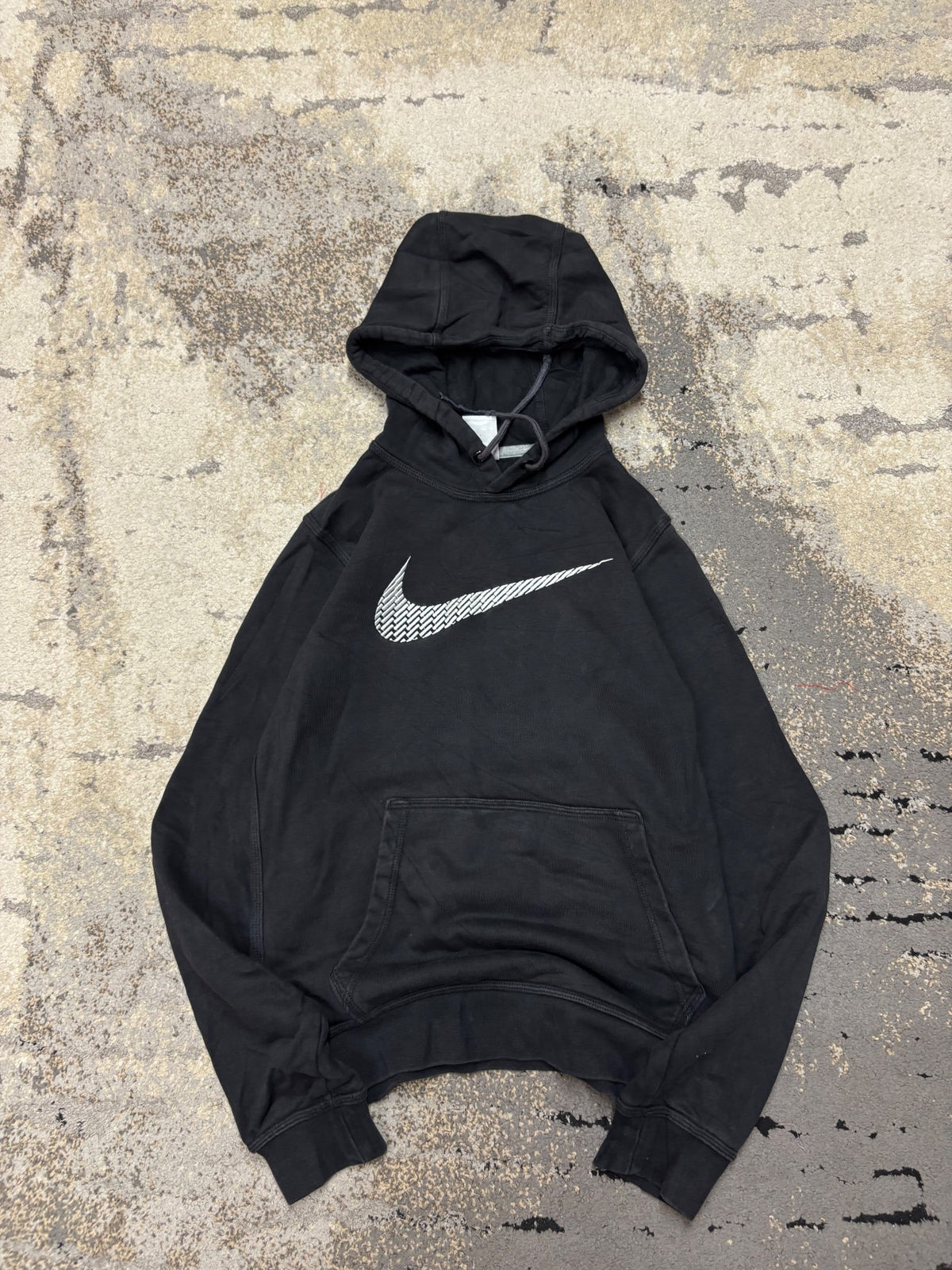 Bluza Nike hoodie, damskie w bardzo dobrym stanie rozmiar XS, widok z przodu