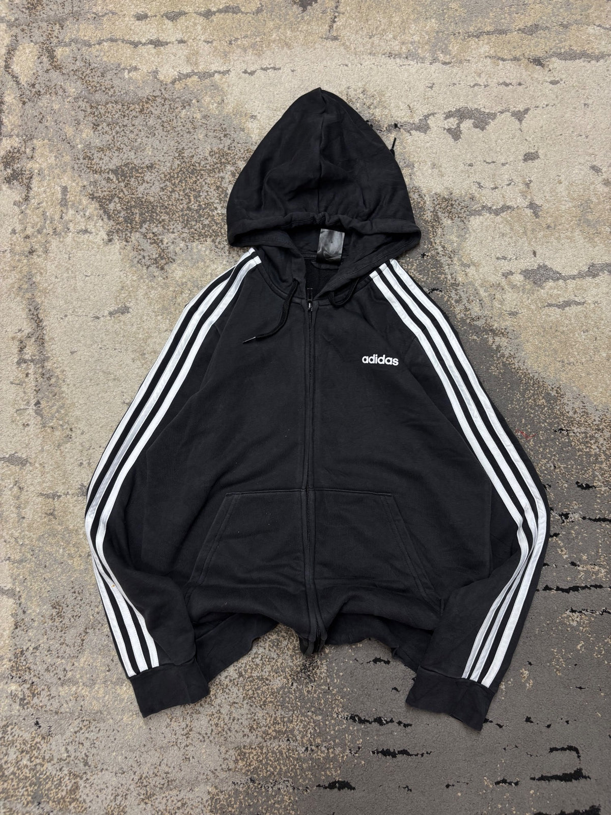 Bluza Adidas zipp, damskie w bardzo dobrym stanie rozmiar L, detal