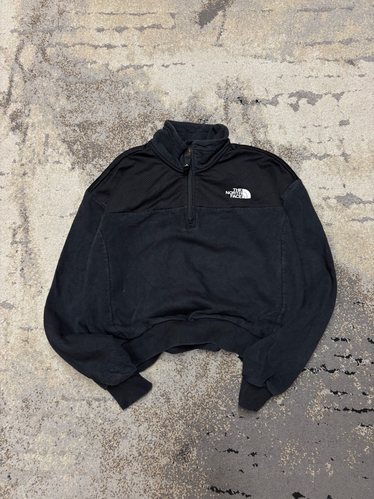Bluza The North Face crewneck, damskie w bardzo dobrym stanie rozmiar L, widok z przodu