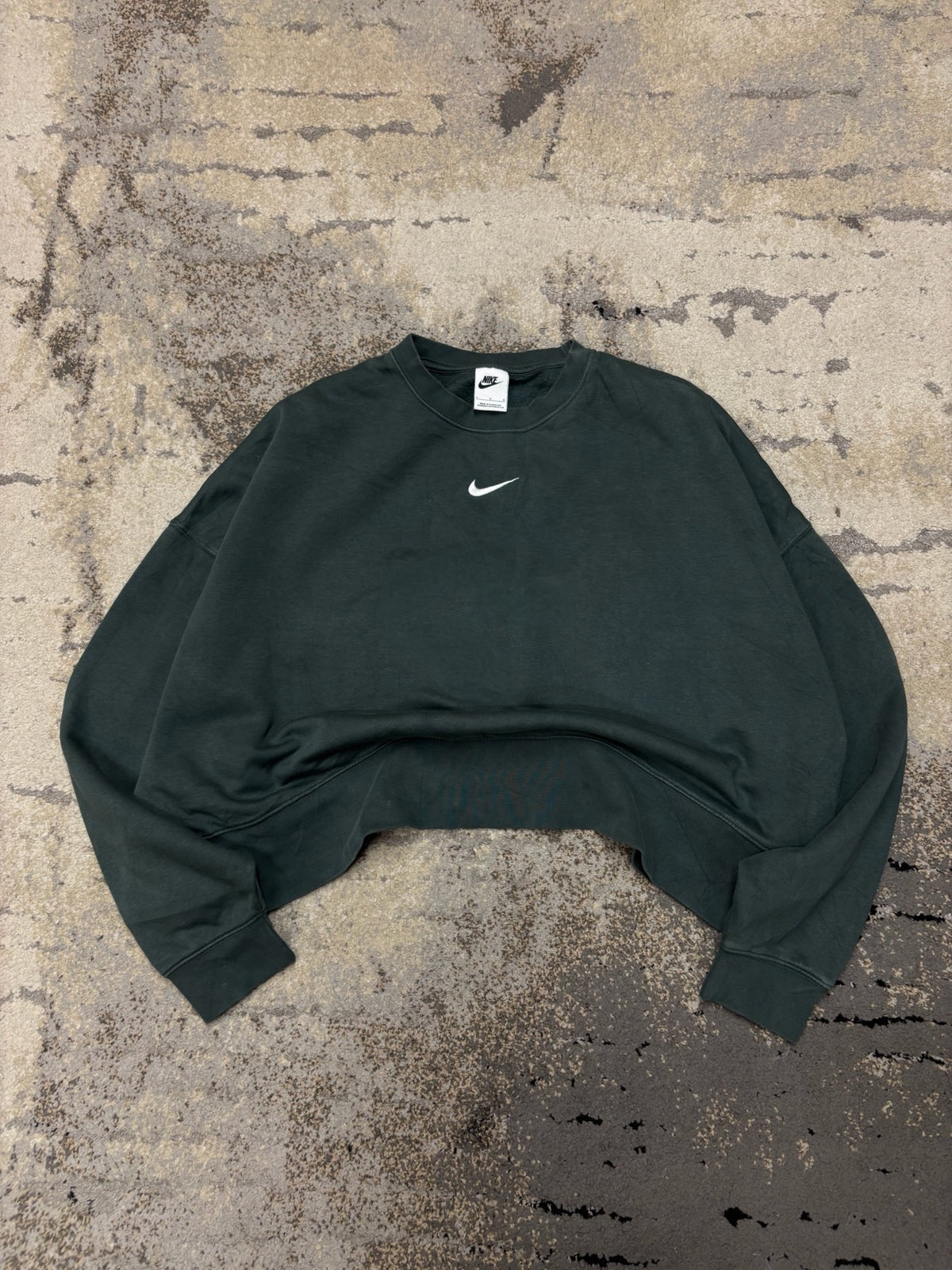 Bluza Nike crewneck, damskie w bardzo dobrym stanie rozmiar L, widok z przodu
