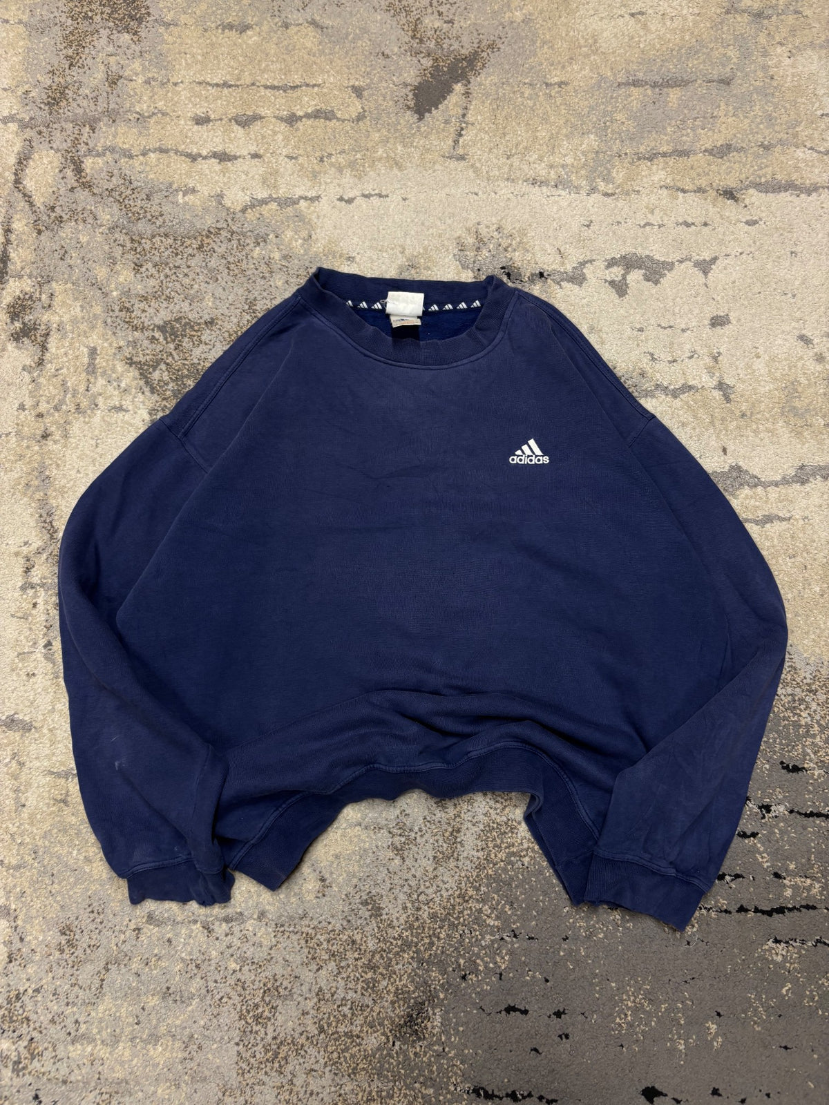 Bluza Adidas crewneck vintage retro y2k, męskie w bardzo dobrym stanie rozmiar L, widok z przodu