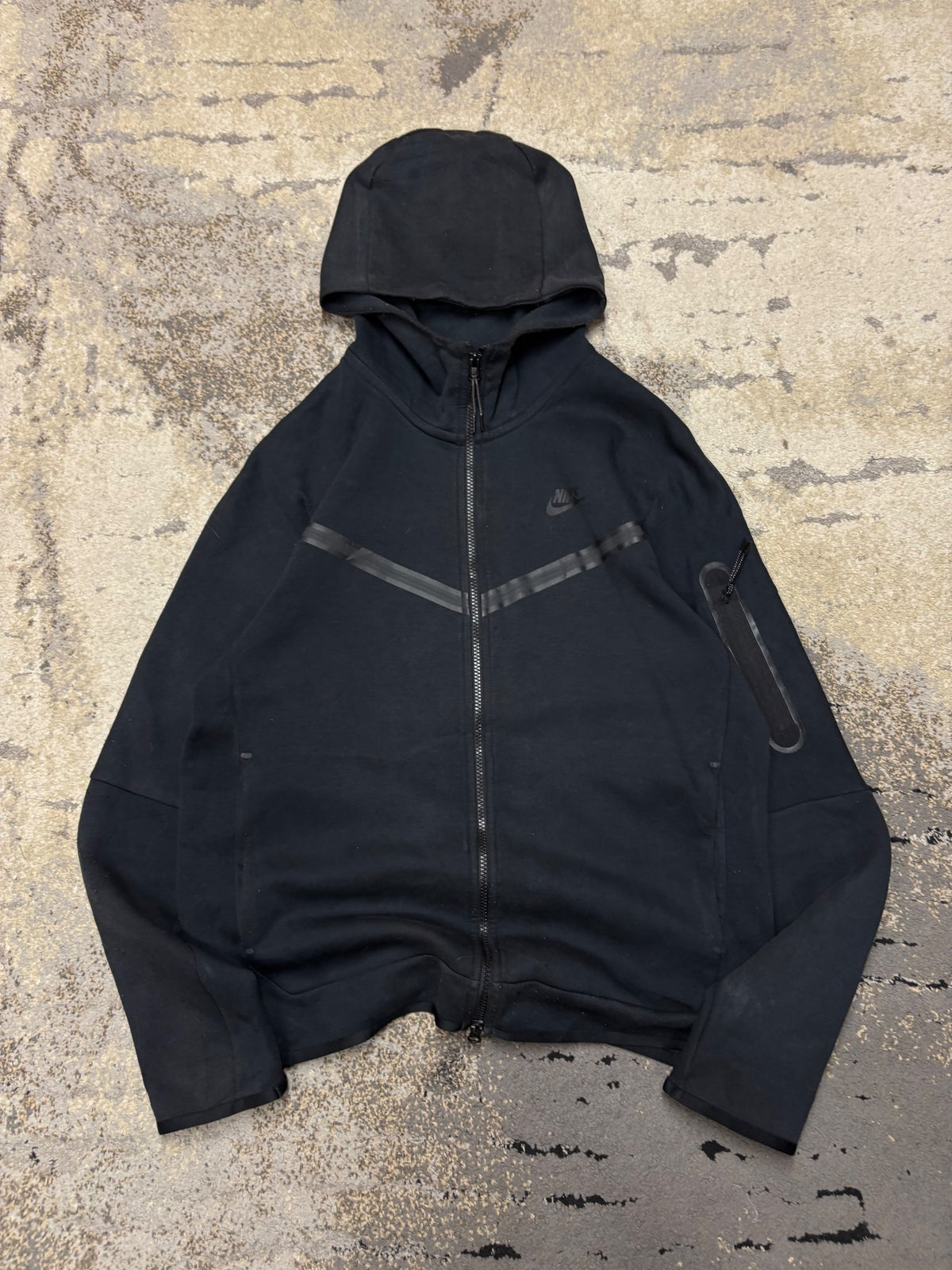 Bluza Nike Tech Fleece, męskie w bardzo dobrym stanie rozmiar M, widok z przodu
