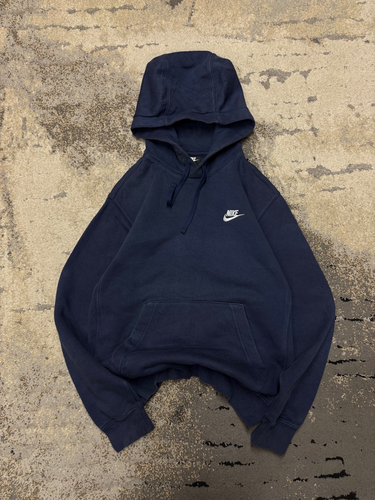 Bluza Nike hoodie, damskie w bardzo dobrym stanie rozmiar XS, widok z przodu
