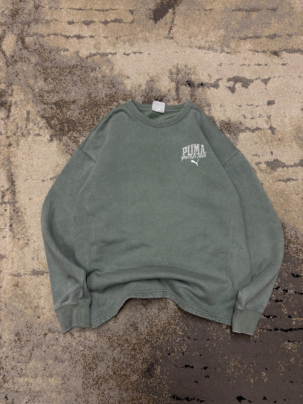 Bluza Puma crewneck, damskie w bardzo dobrym stanie rozmiar S, widok z przodu