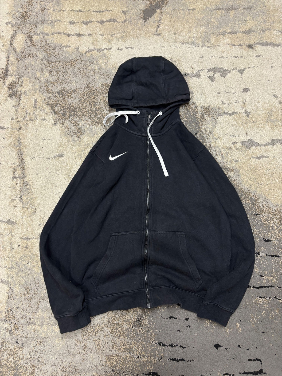 Bluza Nike zipp, damskie w bardzo dobrym stanie rozmiar M, widok z przodu