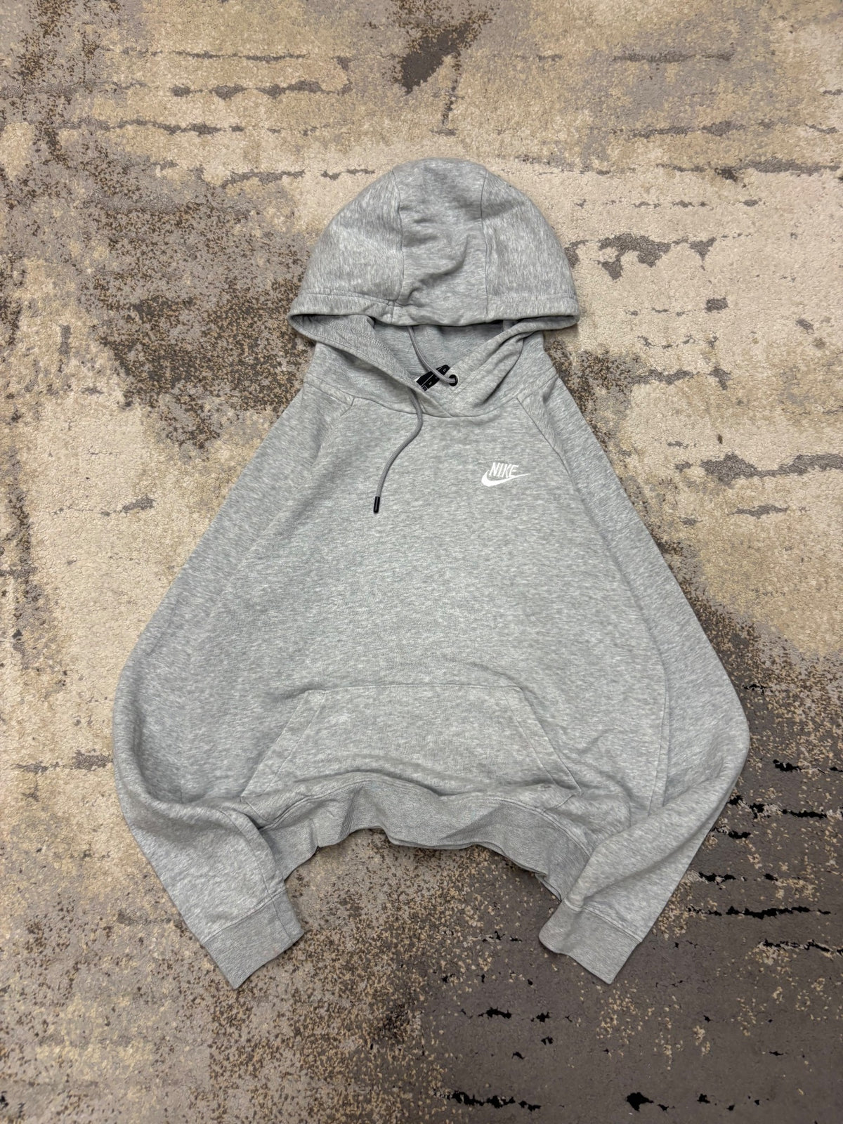 Bluza Nike hoodie, damskie w bardzo dobrym stanie rozmiar XS, widok z przodu