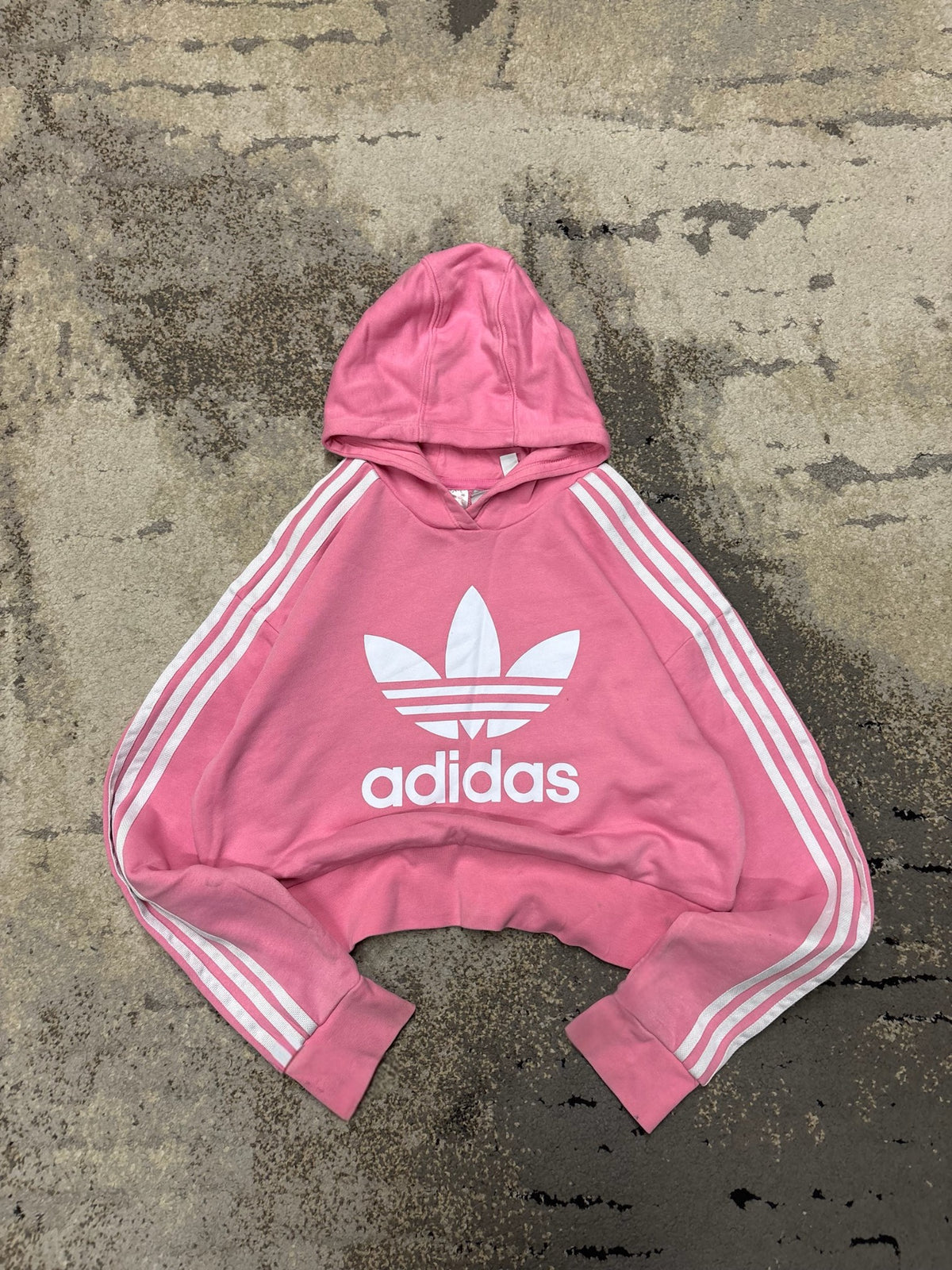 Bluza Adidas hoodie, dziecięce w bardzo dobrym stanie rozmiar 158 cm / 13 lat, widok z góry