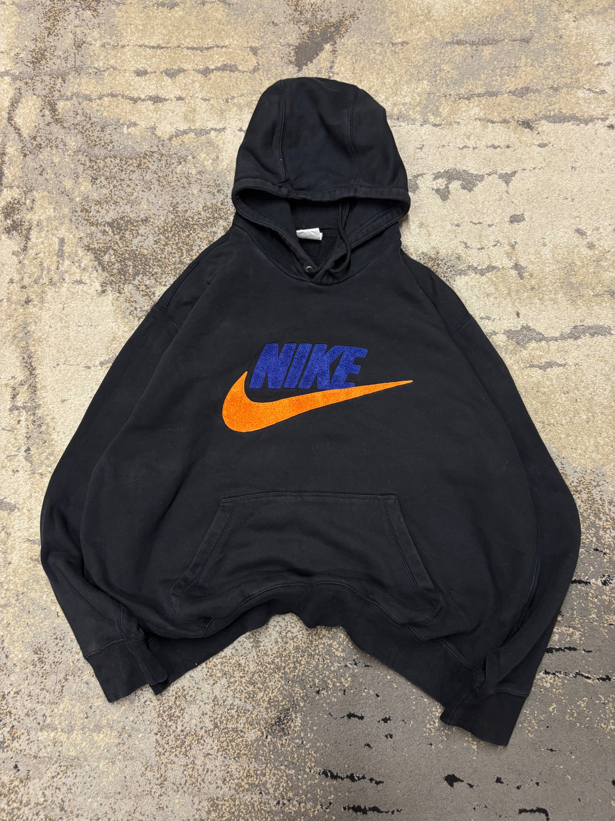 Bluza Nike hoodie, męskie w bardzo dobrym stanie rozmiar XXL, widok z przodu