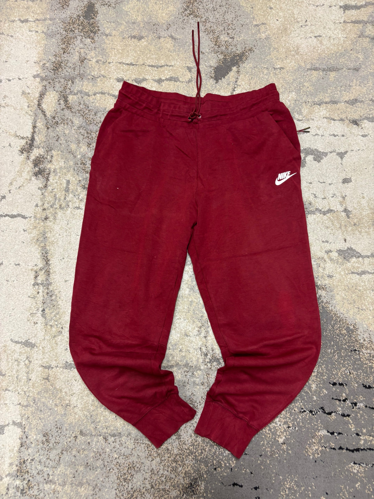 Dresy Nike, damskie w bardzo dobrym stanie rozmiar L, widok z przodu