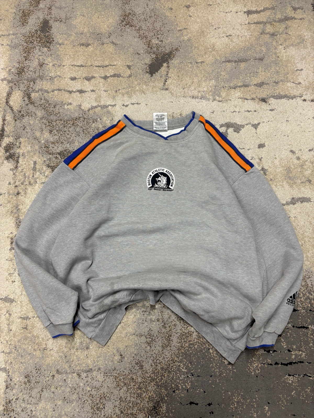 Bluza Adidas Equipment Vintage retro y2k crewneck, męskie w bardzo dobrym stanie rozmiar XL, widok z przodu