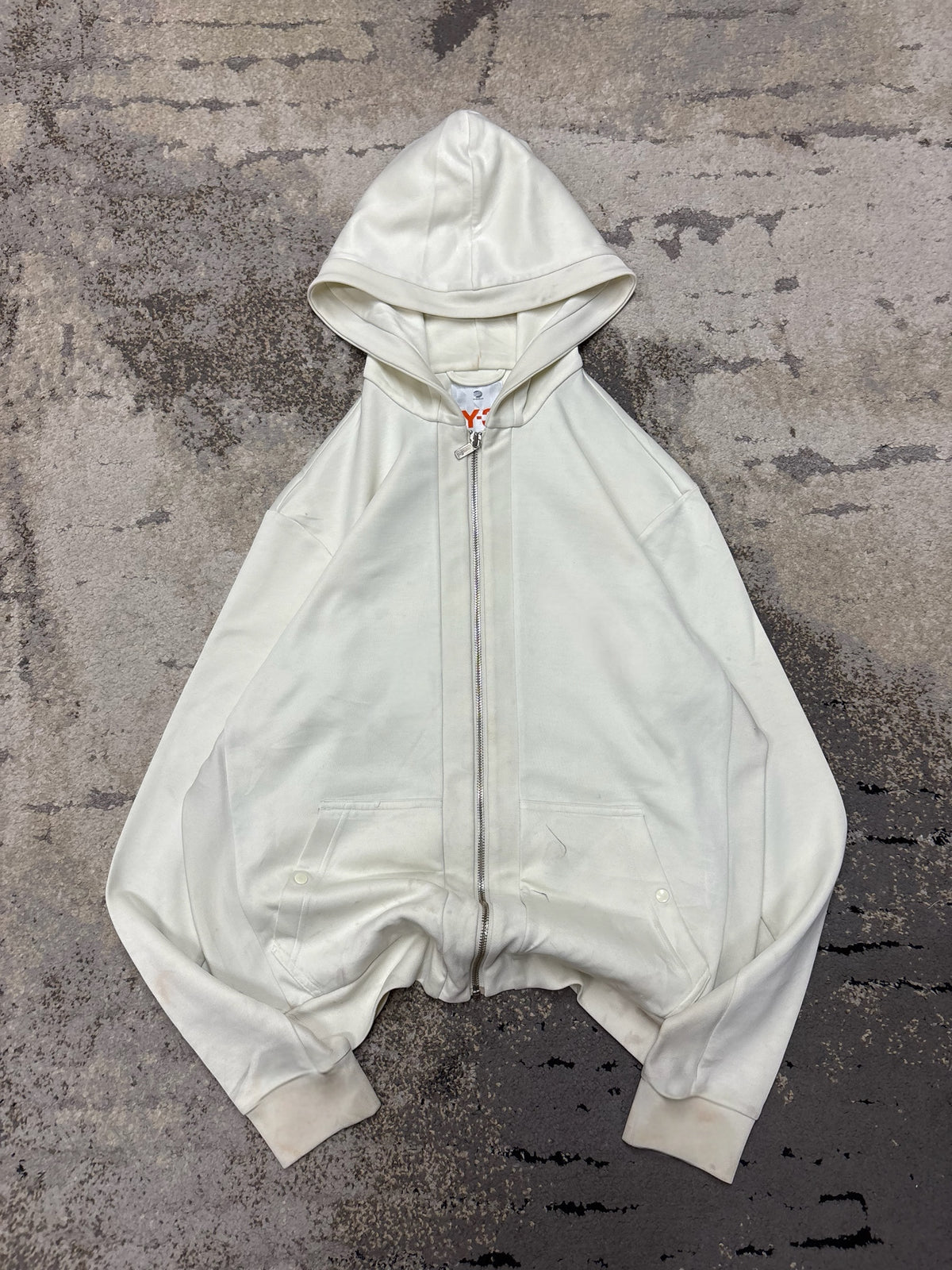 Bluza Y-3 Adidas zipp, męskie w bardzo dobrym stanie rozmiar M, widok z przodu