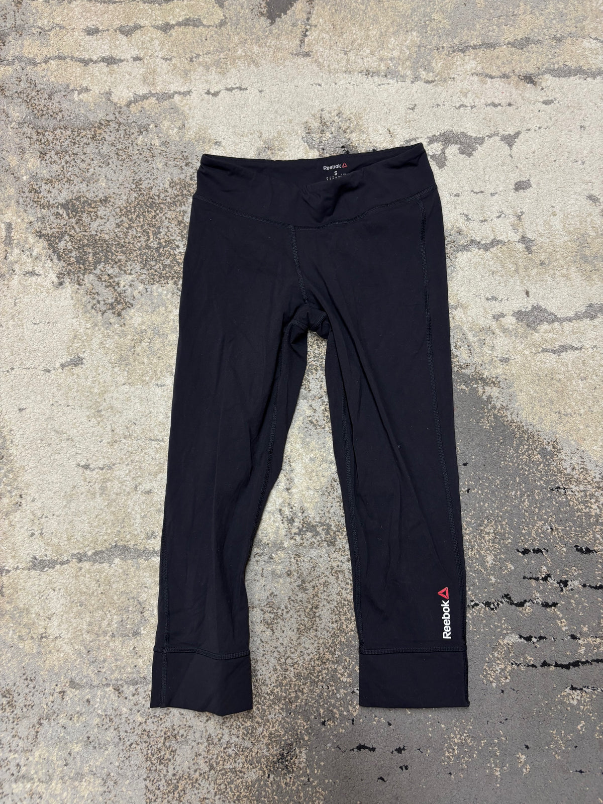 Legginsy Reebok, damskie w bardzo dobrym stanie rozmiar S, widok z przodu