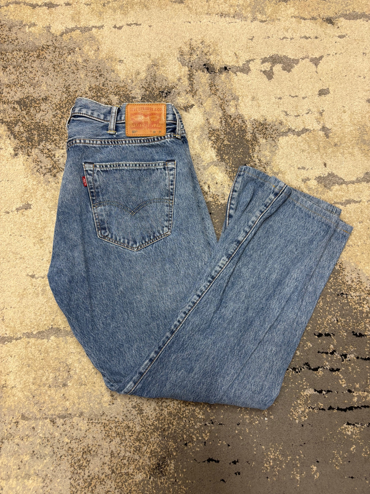 Levi's Jeasny LEVI’S, męskie w bardzo dobrym stanie rozmiar L, widok z przodu