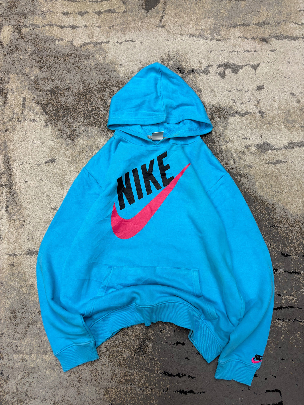 Bluza Nike hoodie, dziecięce w bardzo dobrym stanie rozmiar 158 cm / 13 lat, widok z przodu