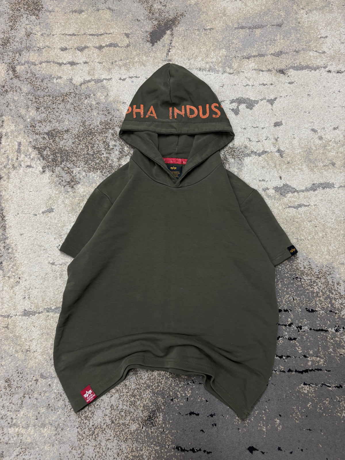 Bluza alpha industries hoodie, damskie w bardzo dobrym stanie rozmiar M, widok z przodu