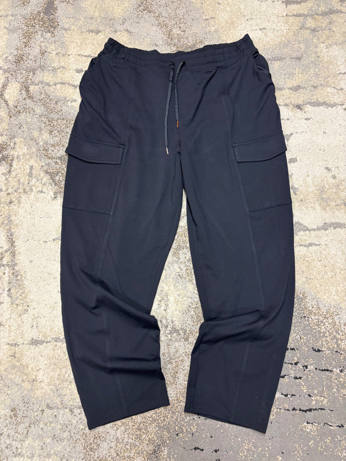 Dresy Skechers, damskie w bardzo dobrym stanie rozmiar XL, detal