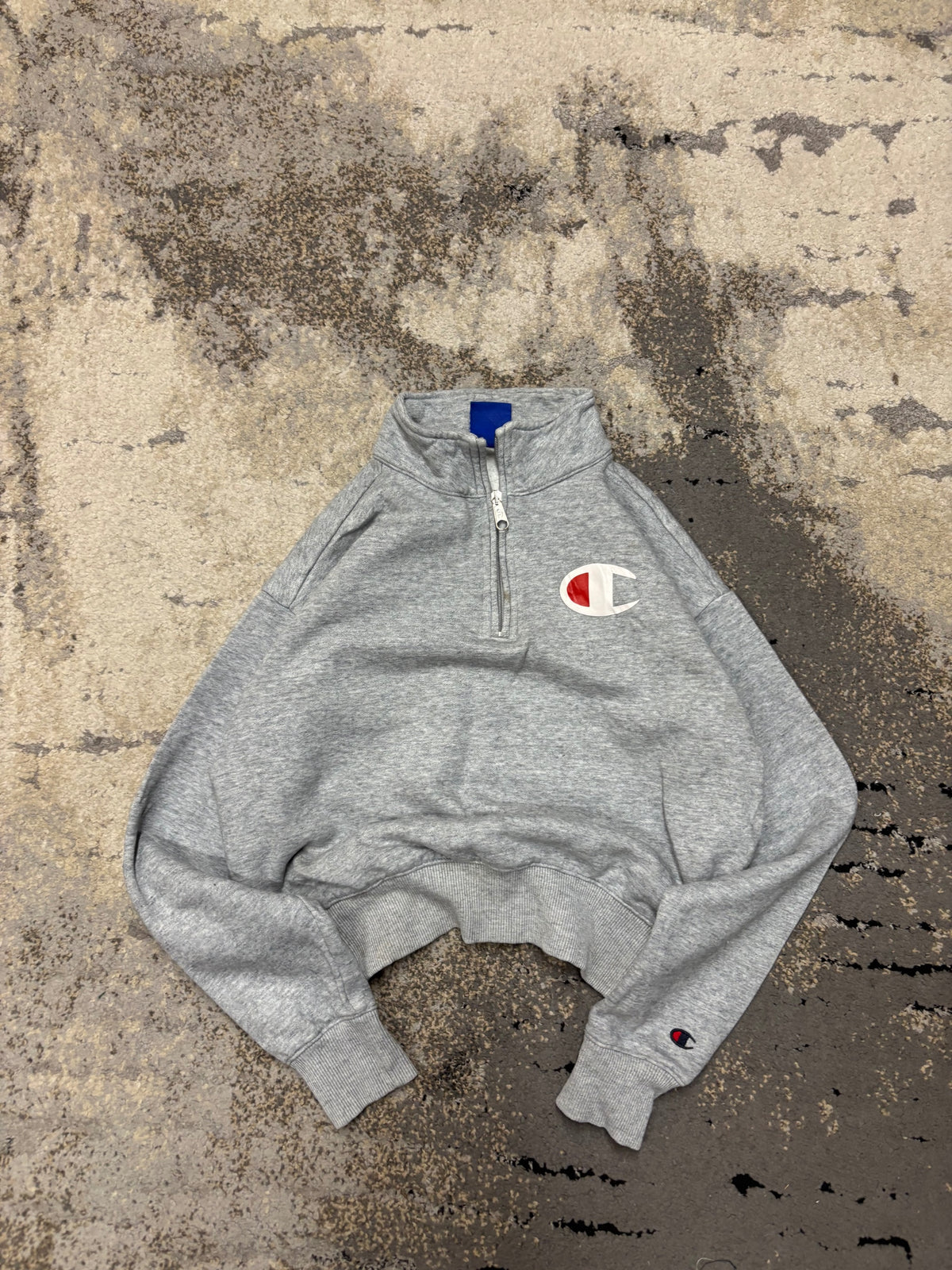Bluza champion, damskie w bardzo dobrym stanie rozmiar XS, detal