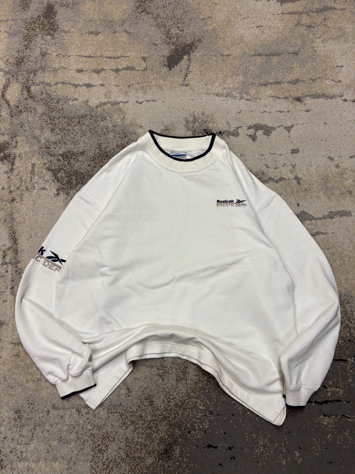 Bluza Reebok Vintage retro y2k, męskie w bardzo dobrym stanie rozmiar M, widok z przodu