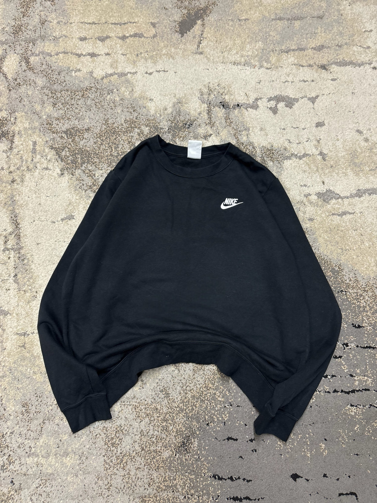 Bluza Nike crewneck, damskie w bardzo dobrym stanie rozmiar M, widok z przodu