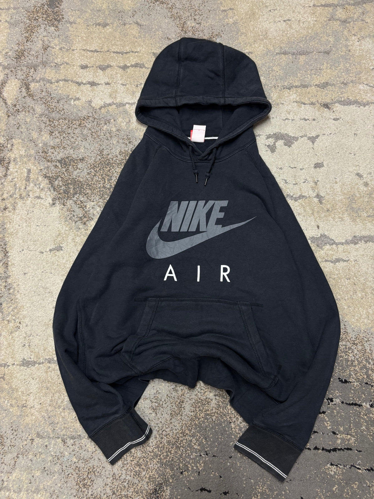 Bluza Nike hoodie, męskie w bardzo dobrym stanie rozmiar L, widok z przodu