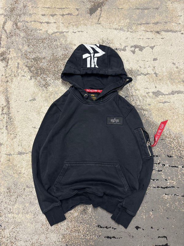 Bluza alpha industries hoodie, damskie w bardzo dobrym stanie rozmiar XS, widok z przodu