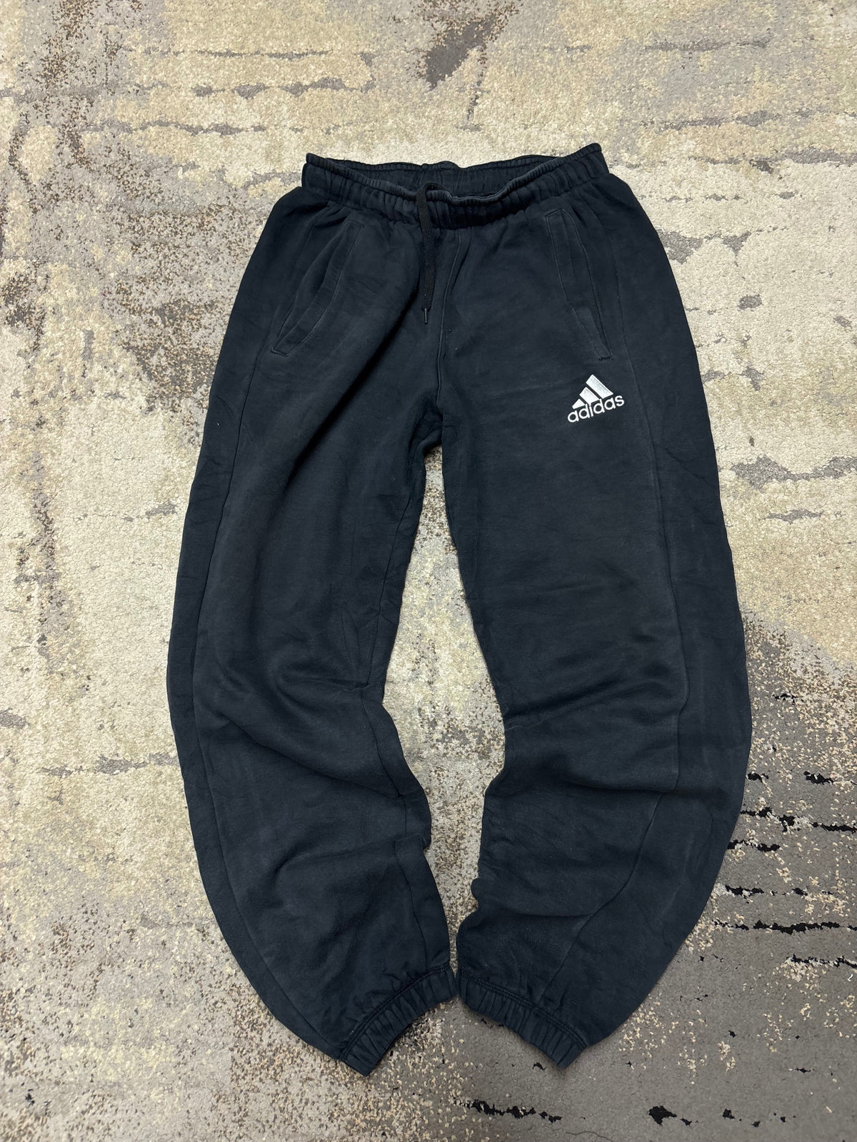 Dresy Adidas, męskie w bardzo dobrym stanie rozmiar S, widok z przodu