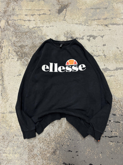 Bluza Ellesse crewneck, męskie w bardzo dobrym stanie rozmiar L, widok z przodu