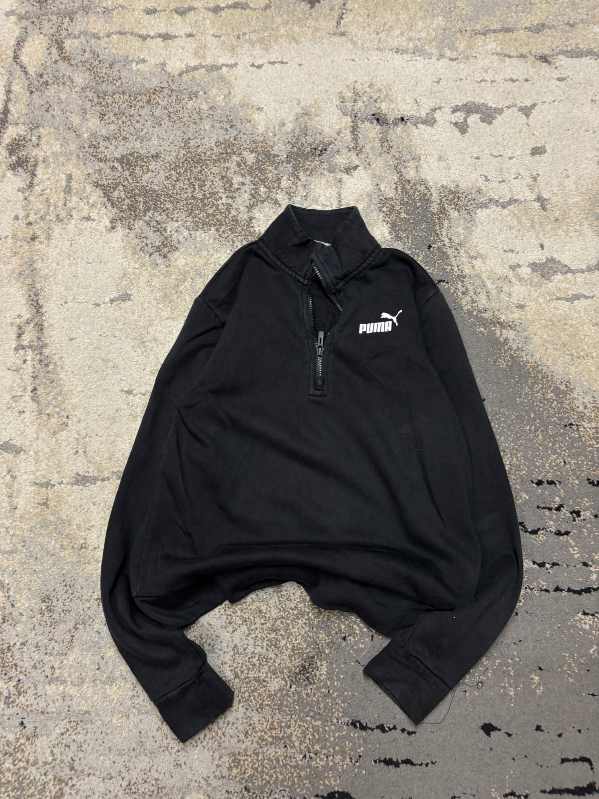 Bluza Puma zipp, damskie w bardzo dobrym stanie rozmiar M, widok z przodu
