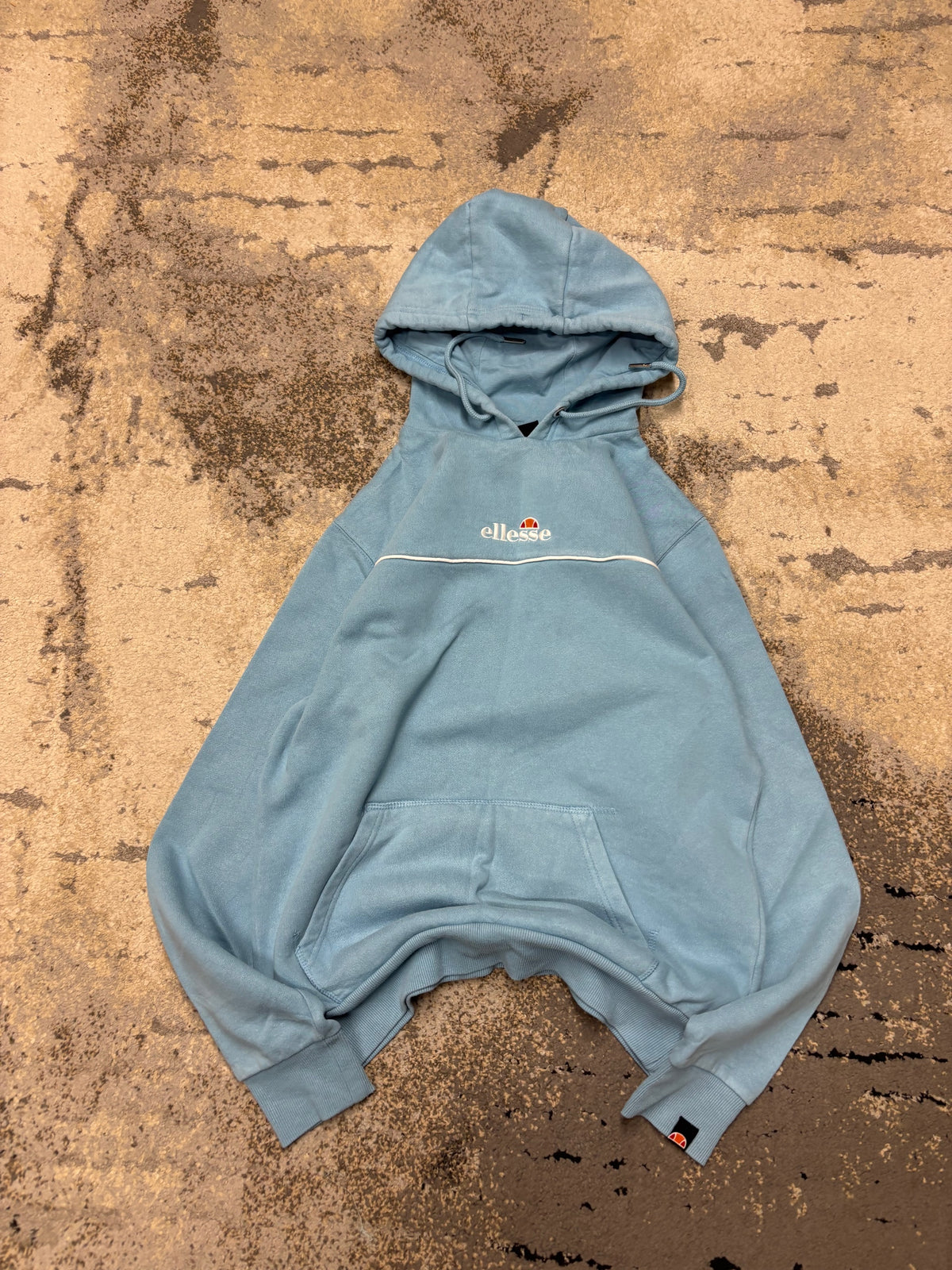 Bluza ellesse hoodie, damskie w bardzo dobrym stanie rozmiar M, widok z przodu