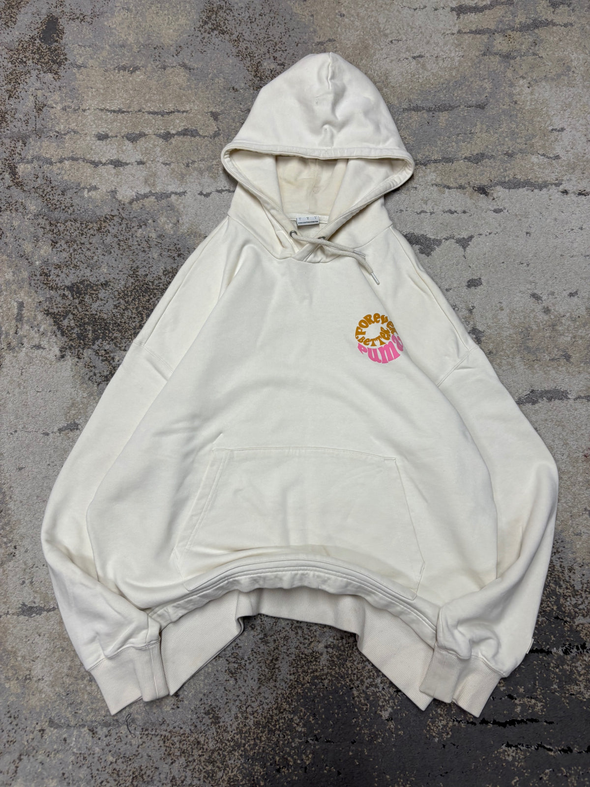 Bluza Puma hoodie, damskie w bardzo dobrym stanie rozmiar L, widok z przodu