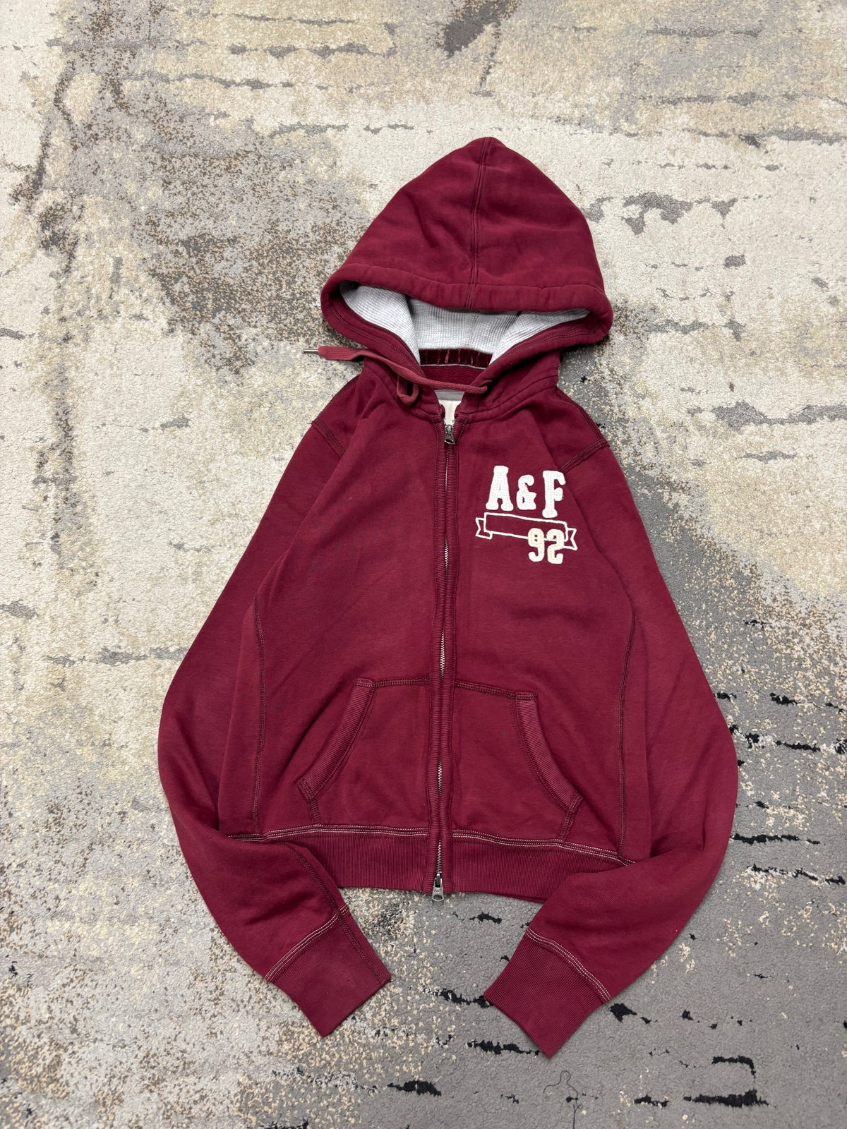 Bluza Abercrombie & Fitch, damskie w bardzo dobrym stanie rozmiar M, widok z przodu