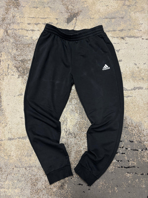 Dresy Adidas, damskie w bardzo dobrym stanie rozmiar L, widok z przodu