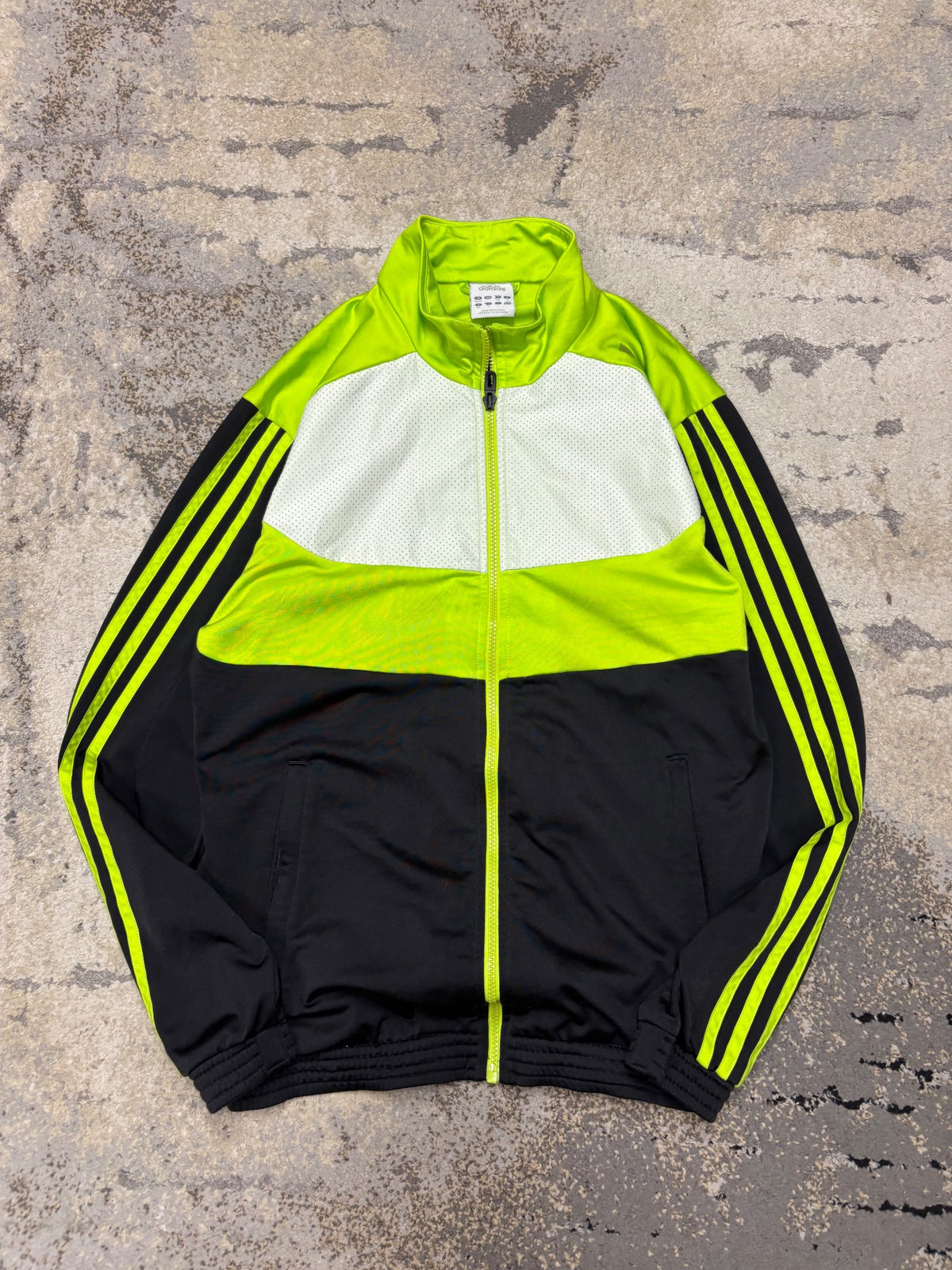 Bluza Adidas zipp Vintage, męskie w bardzo dobrym stanie rozmiar L, widok z przodu