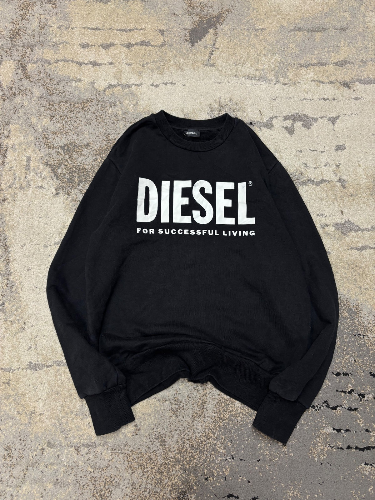Bluza Diesel crevneck, damskie w bardzo dobrym stanie rozmiar S, widok z przodu