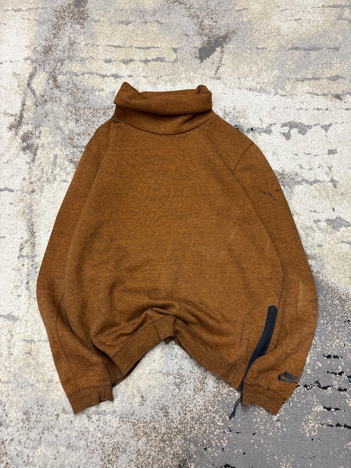Bluza Nike Tech Fleece, damskie w dobrym stanie rozmiar L, widok z przodu