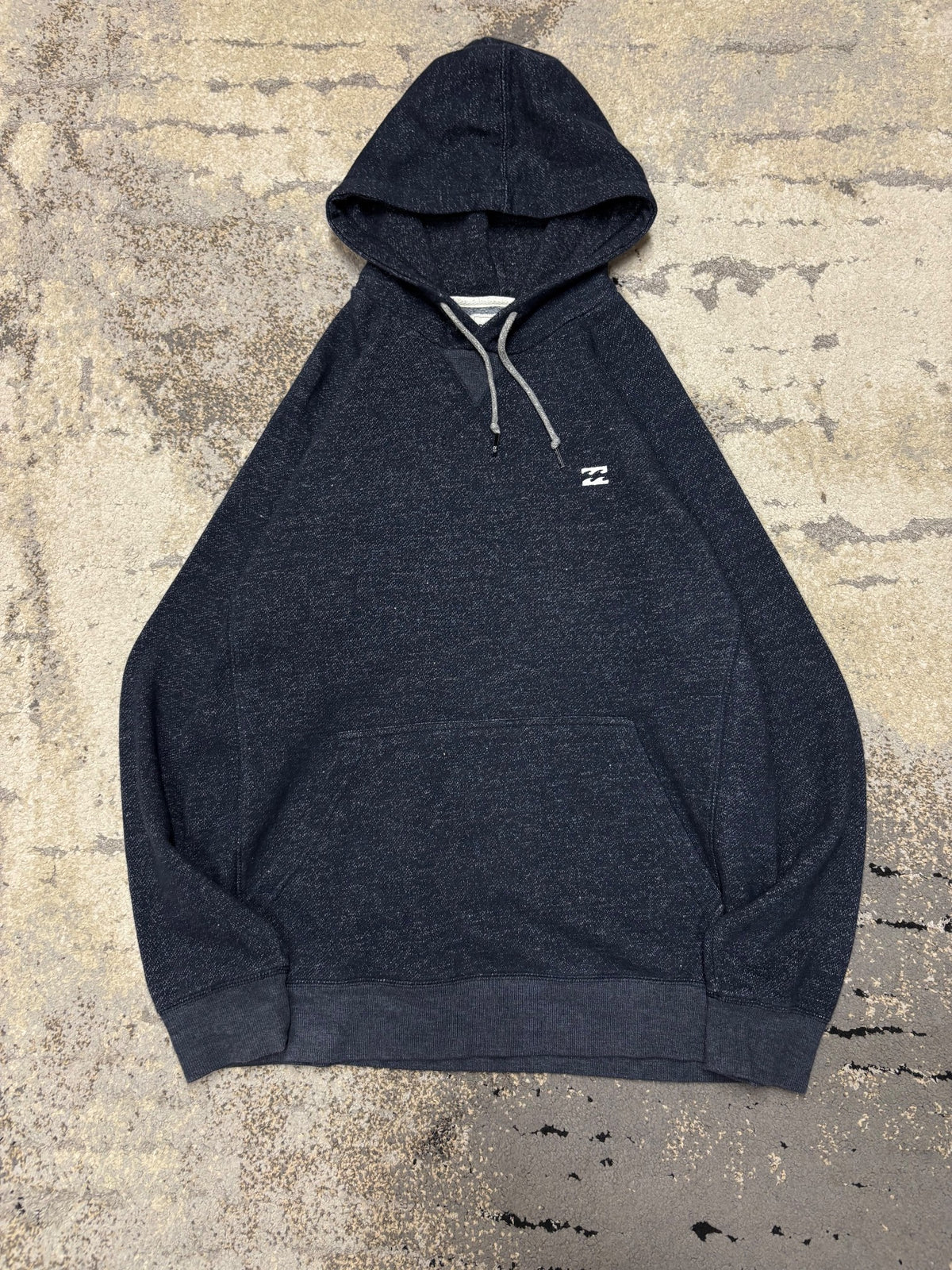 Bluza hoodie Billabong, męskie w bardzo dobrym stanie rozmiar XL, widok z przodu
