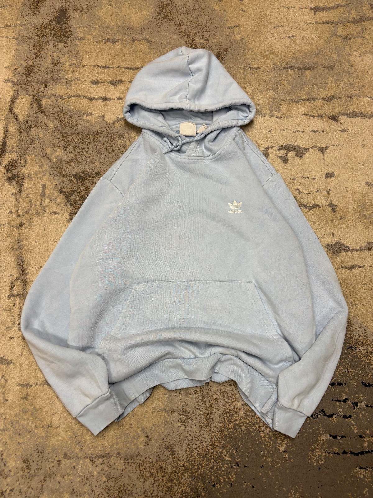 Bluza Adidas hoodie, damskie w bardzo dobrym stanie rozmiar L, widok z przodu