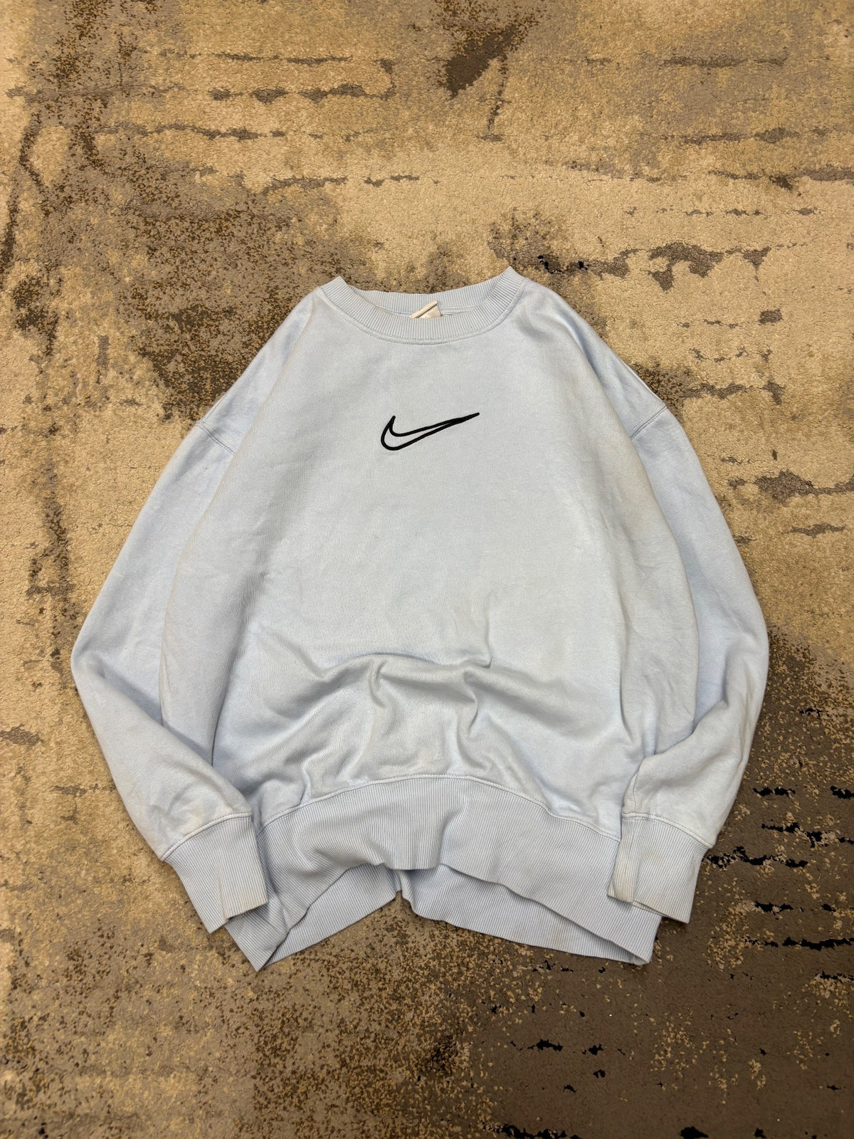 Bluza Nike crevneck, damskie w bardzo dobrym stanie rozmiar S, detal