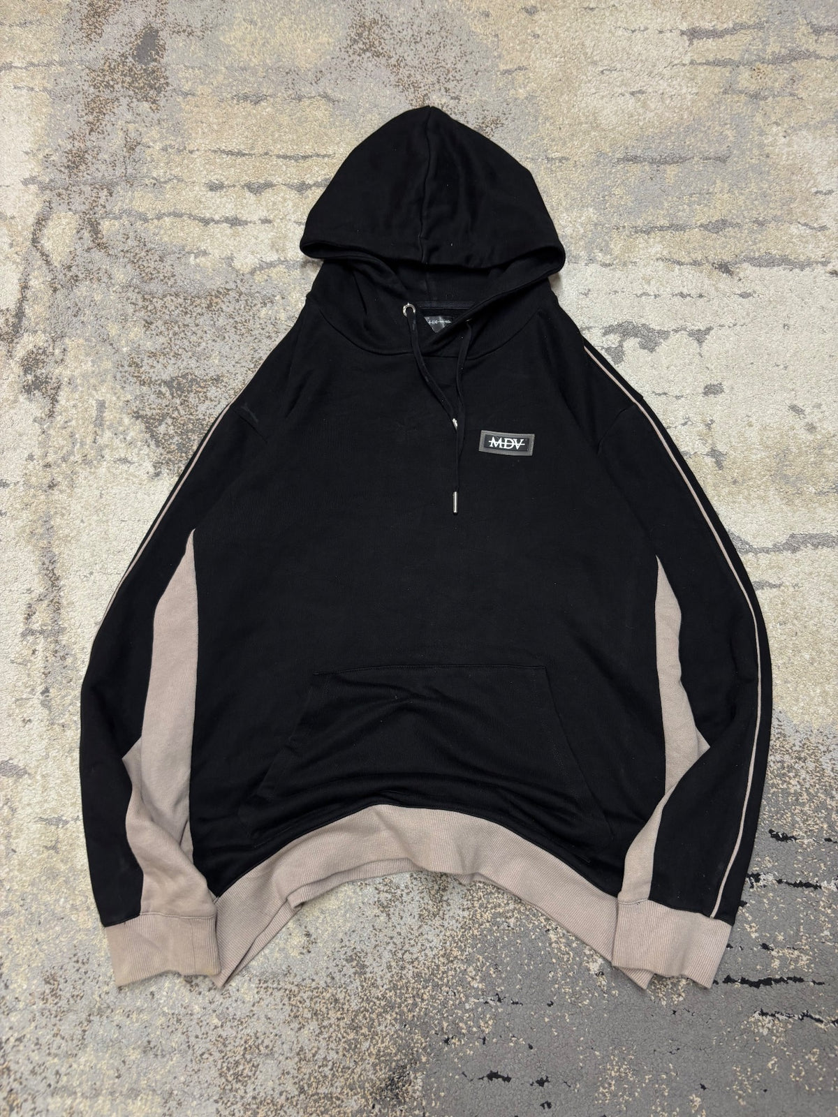 Bluza Japan style hoodie, damskie w bardzo dobrym stanie rozmiar L, widok z przodu