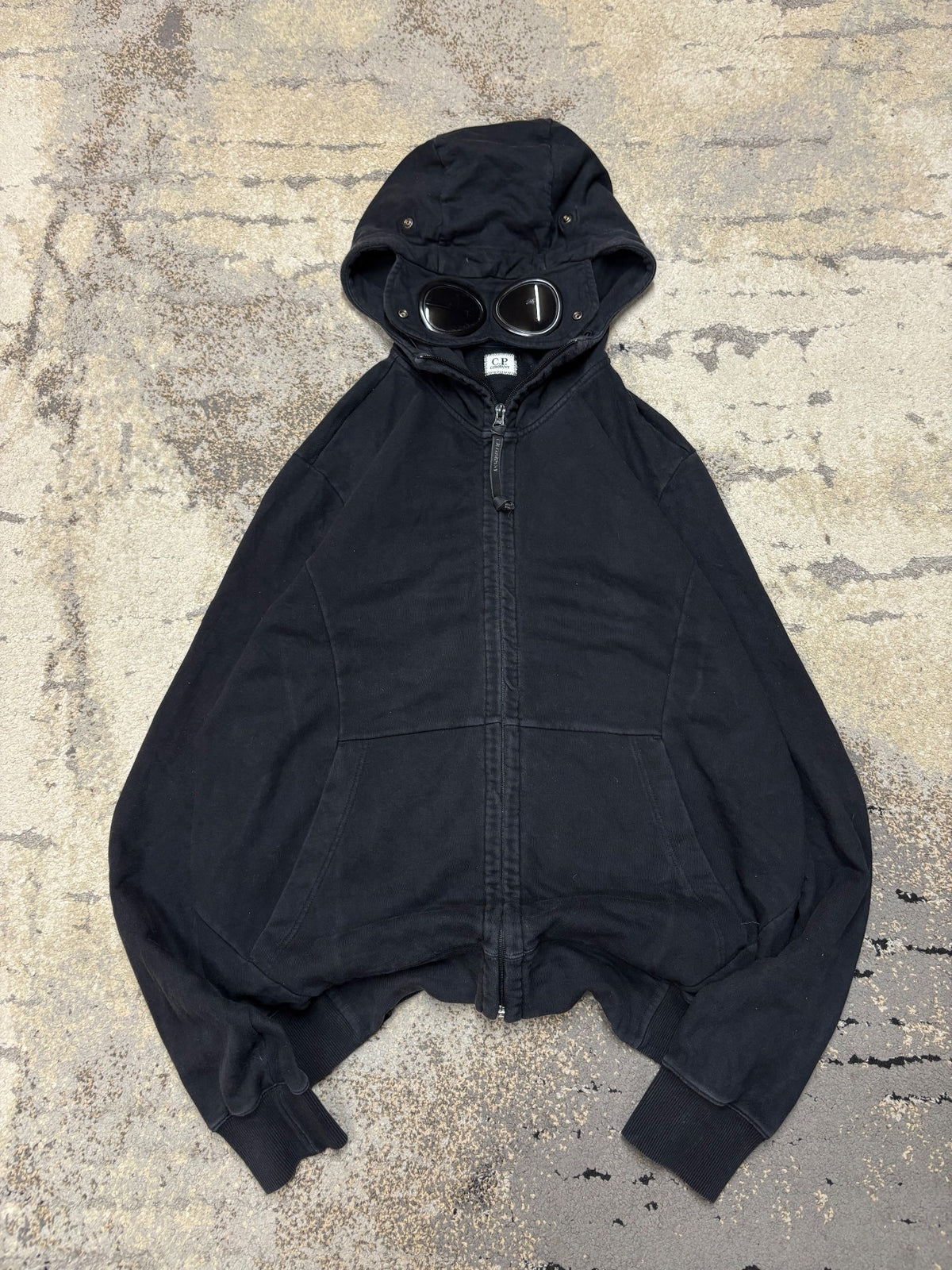C.P. Company Bluza C.P Company hoodie, męskie w bardzo dobrym stanie rozmiar XL, widok z góry