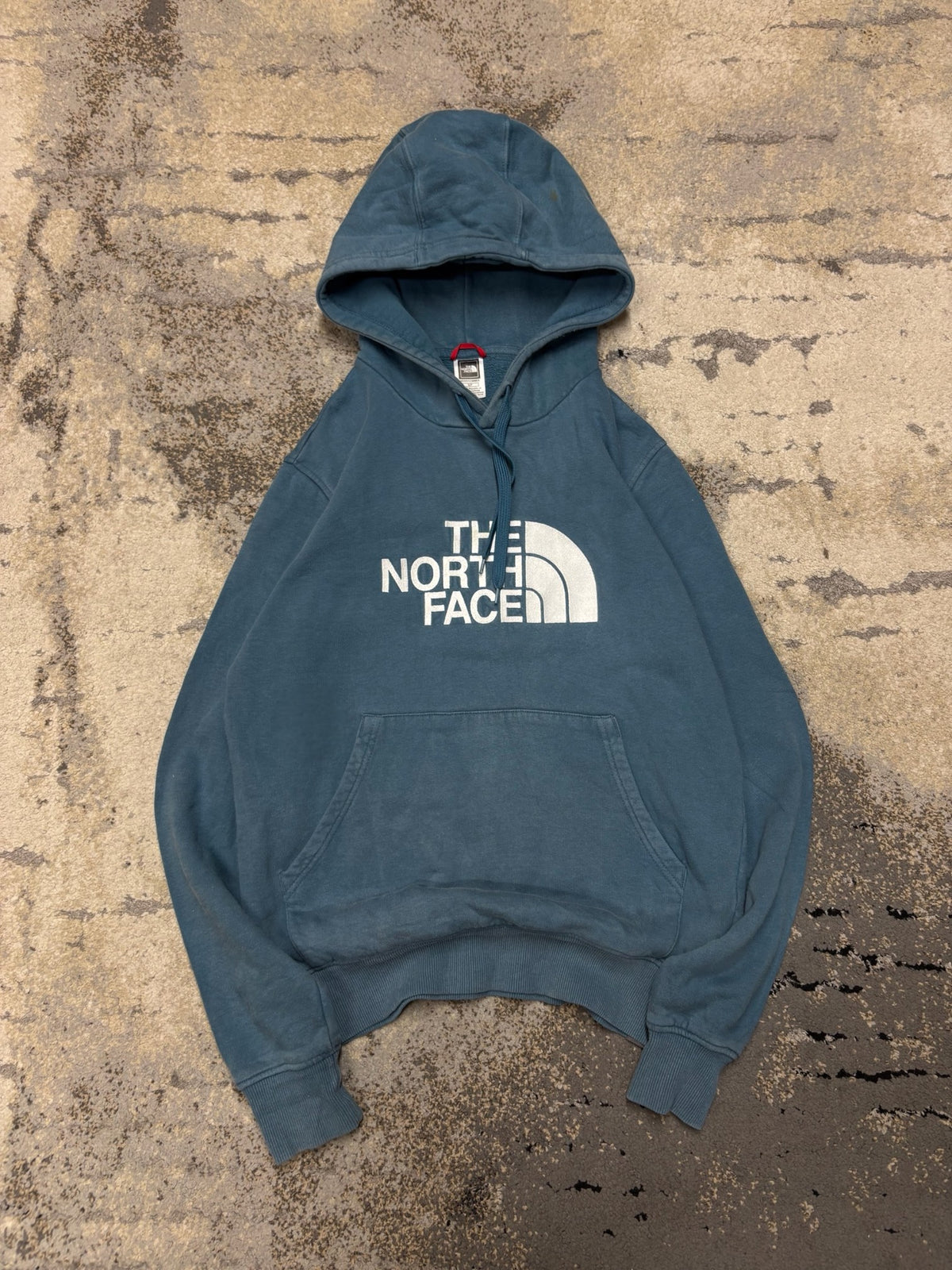 Bluza The North Face hoodie, męskie w bardzo dobrym stanie rozmiar S, widok z przodu