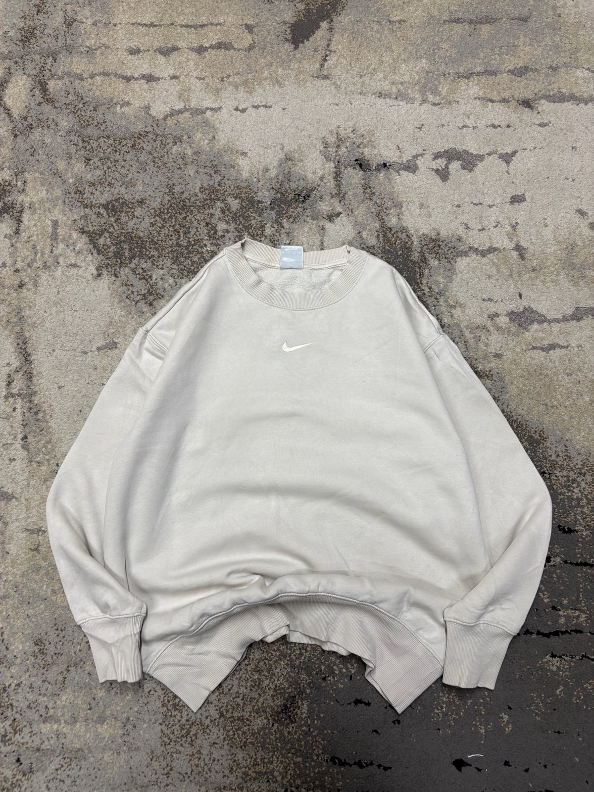 Bluza Nike crevneck, damskie w bardzo dobrym stanie rozmiar XS, widok z przodu