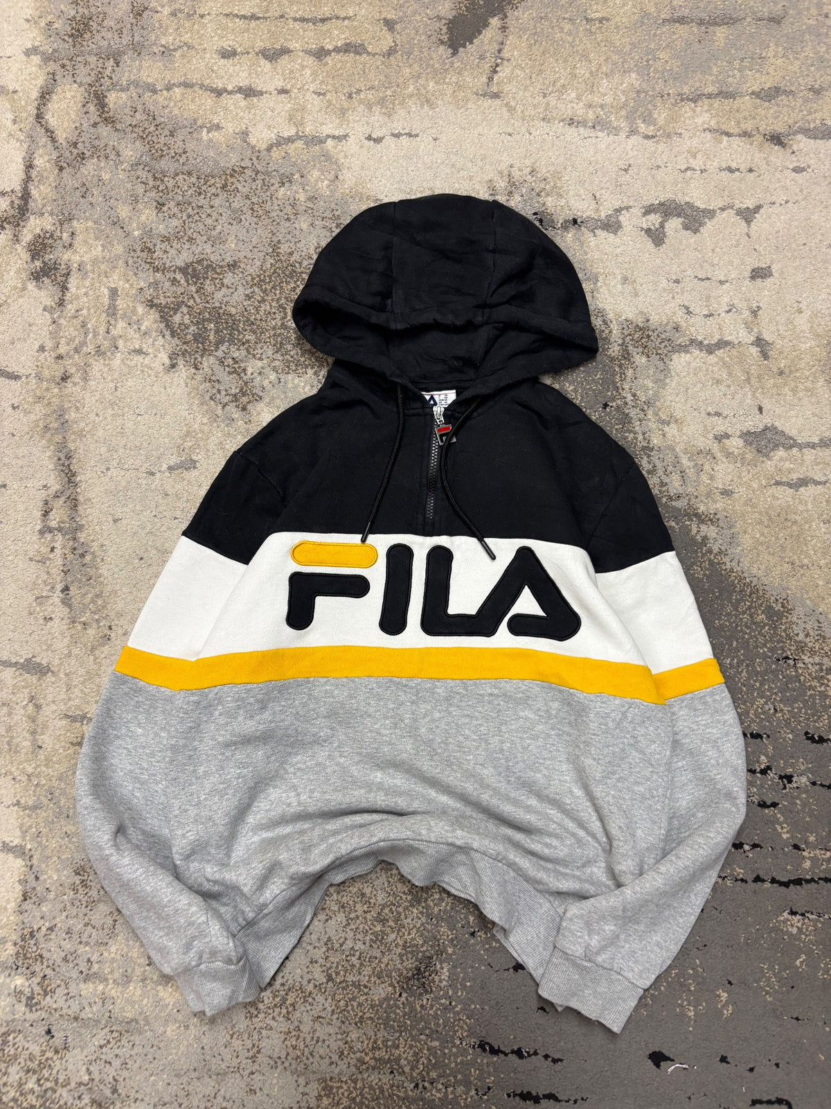 Bluza Fila hoodie, męskie w bardzo dobrym stanie rozmiar M, widok z przodu