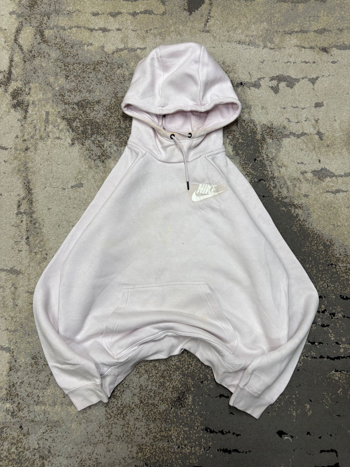 Bluza Nike hoodie, damskie w dobrym stanie rozmiar M, widok z przodu