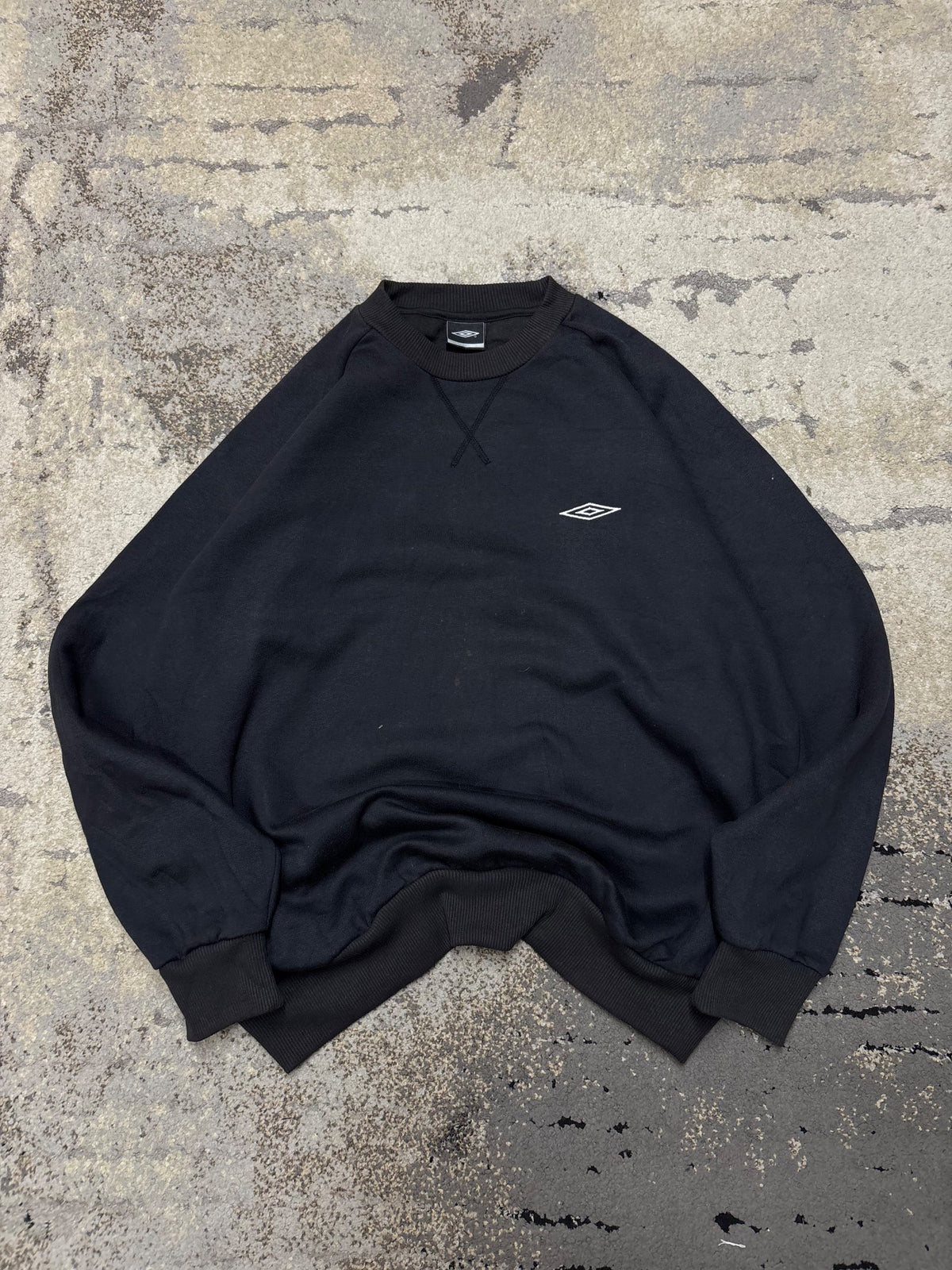 Bluza Umbro vintage retro y2k, męskie w bardzo dobrym stanie rozmiar XL, widok z przodu