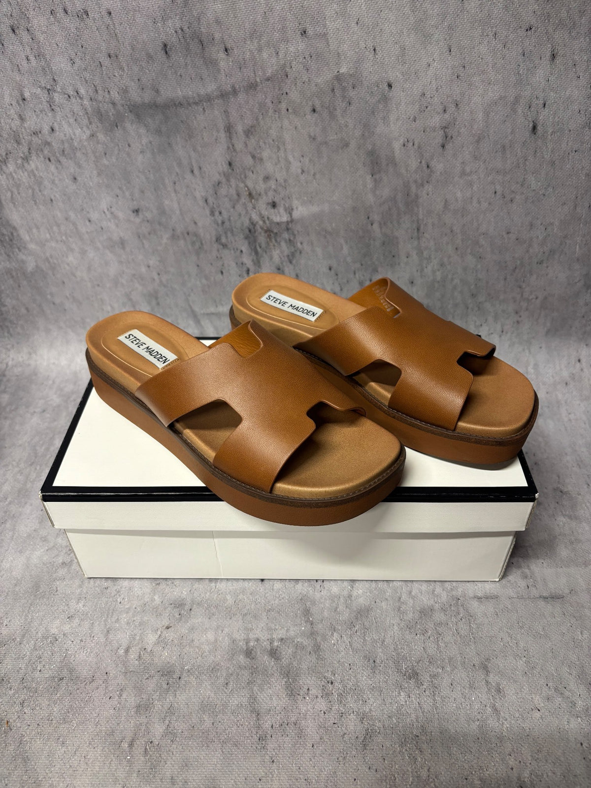 Steve Madden Klapki na koturnie Steve madden, klapki damskie nowe rozmiar 38, para butów