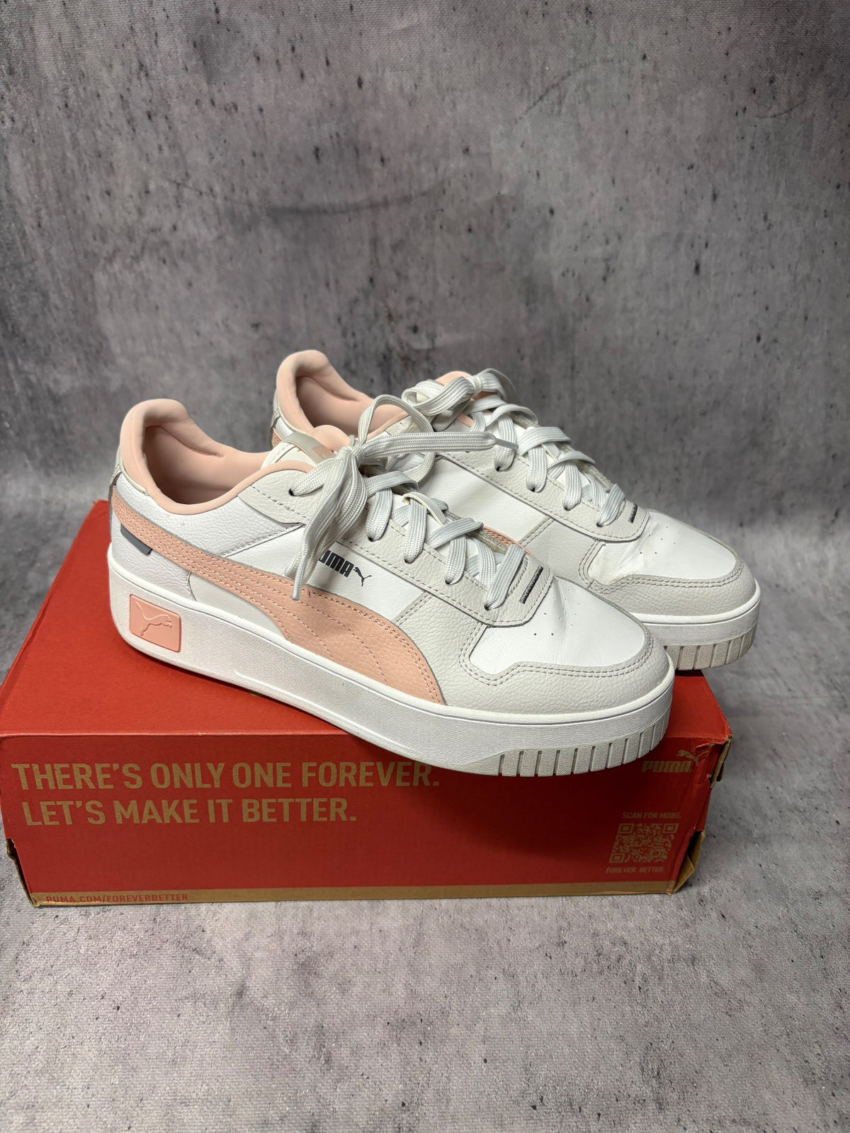 Puma Buty sneakersy puma, buty sportowe damskie w bardzo dobrym stanie rozmiar 42, para butów