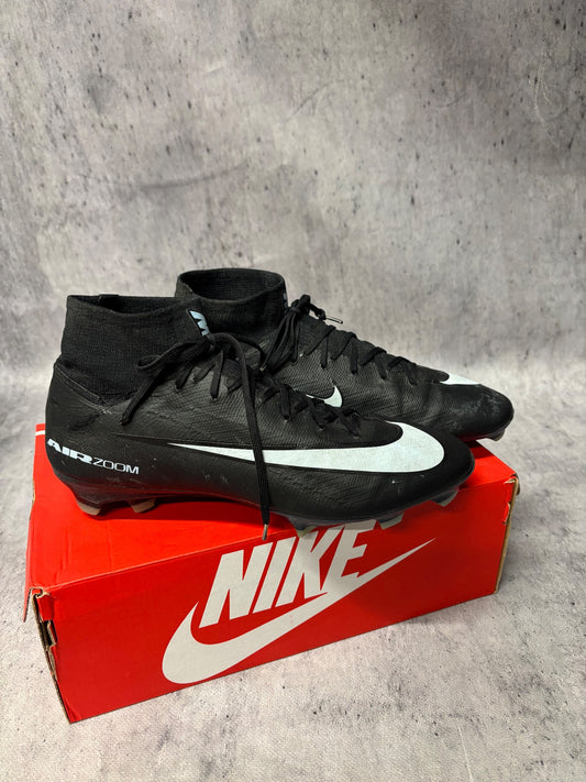 Nike Mercurial, buty sportowe męskie w dobrym stanie rozmiar 44, para butów