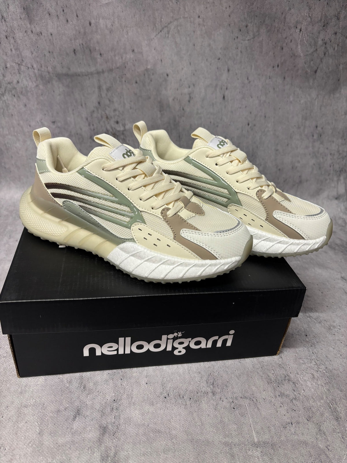 Nellodigarri Buty sneakersy nellodigari, buty sportowe męskie nowe rozmiar 42, para butów