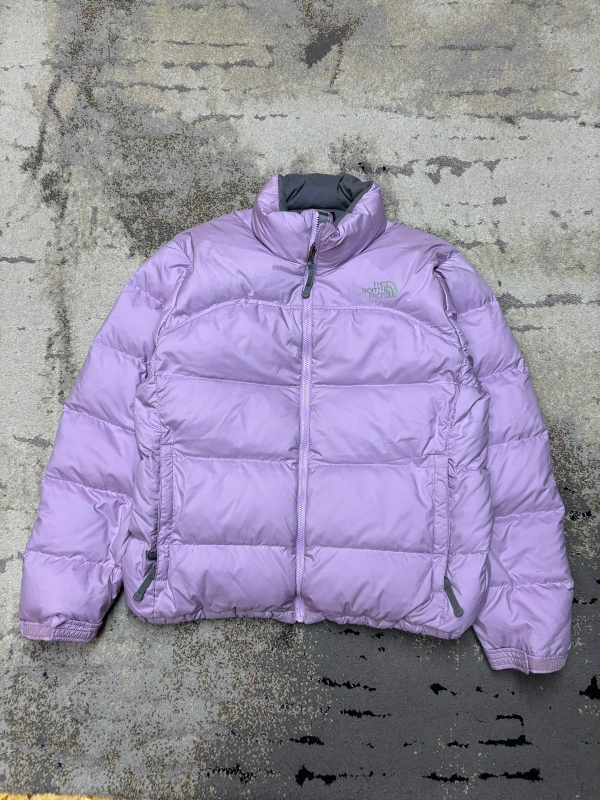 Kurtka The North Face nupste 700, damskie w bardzo dobrym stanie rozmiar L, widok z przodu
